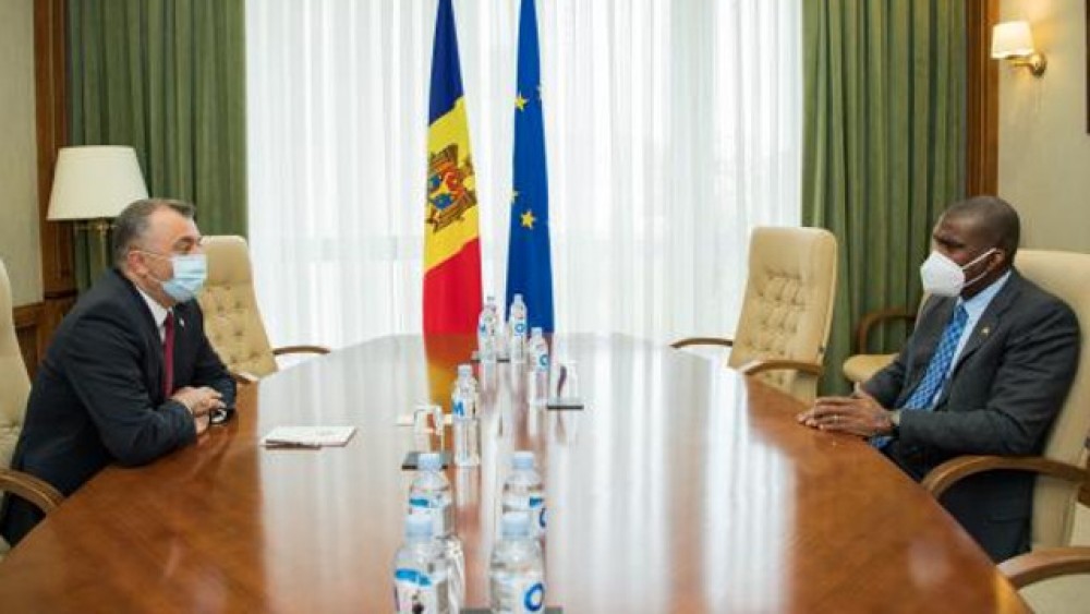 Prim-ministrul Chicu a discutat cu Ambasadorul SUA în Republica Moldova despre procesul de organizare al turului 2 al alegerilor prezidențiale