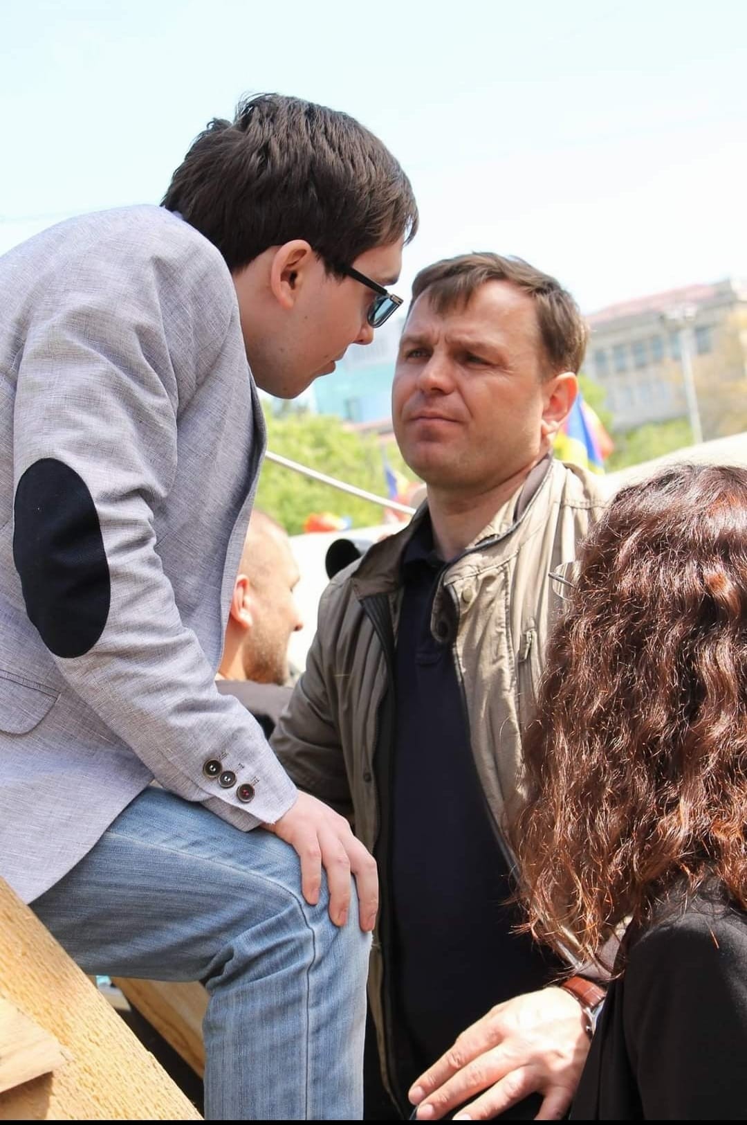 Deputați ai Blocului ACUM îl atacă pe Usatîi: „Indivizi corupți, vânduți, bandiți, interlopi se plimbă seară de seară pe la TV”