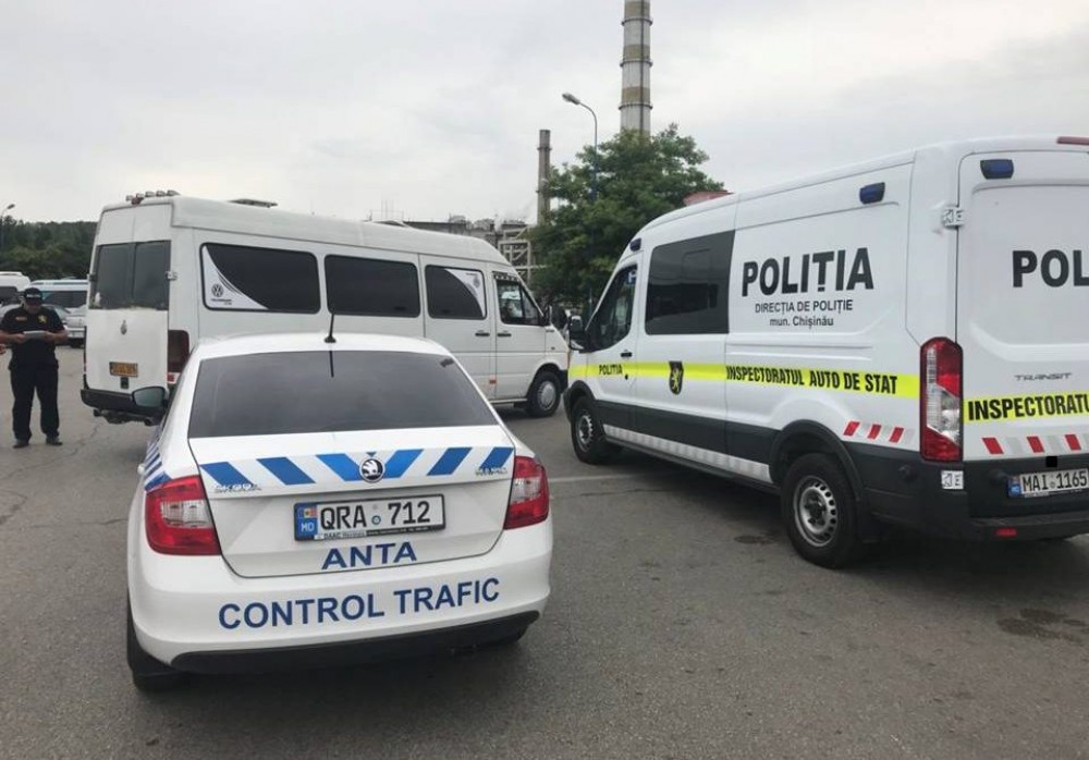 ANTA vine cu un apel către șoferi: Pe 15 noiembrie este INTERZISĂ deplasarea mijloacelor de transport cu capacitate mai mare de opt persoane