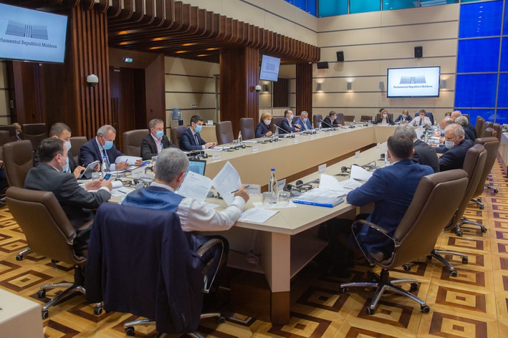 Ultima ORĂ // Parlamentul și-a deblocat activitatea, astăzi Biroul Permanent a decis ziua când va avea loc ședința plenară