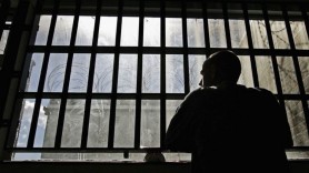 De patru ani se ascunde de justiție după ce și-a omorât prietenul de pahar. Ce pedeapsă îl așteaptă