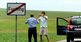 Bine ați venit în Fucking! De ce își schimbă un sat numele după ce a devenit viral pe internet