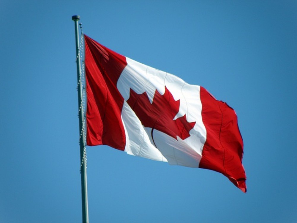 Situație TENSIONATĂ pe continentul Nord-American. Canada INTERZICE exportul de medicamente către SUA