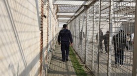 O angajată a Penitenciarului nr.4, reţinută de CNA. Ar fi promis să elibereze un condamnat din puşcărie