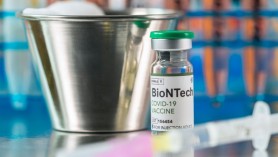 Marea Britanie ar putea începe vaccinarea anti-COVID în câteva zile. Este prima țară din lume care aprobă folosirea vaccinului Pfizer/BioNTech