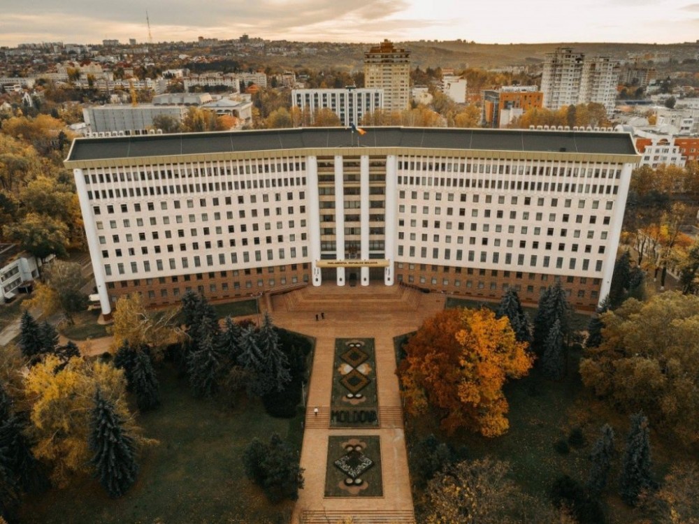 Un deținut de la Rezina și-a tăiat degetul și l-a trimis prin poștă la Parlament