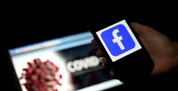 Facebook șterge știrile false despre vaccinurile anti-COVID-19
