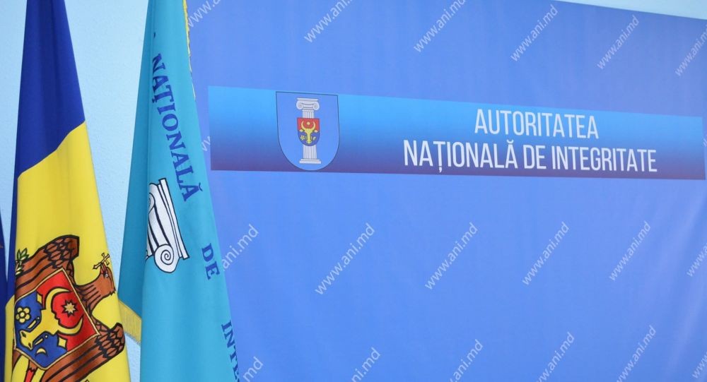 Un fost deputat, un șef de întreprindere municipală, un polițist și un vameș vizați în controalele ANI