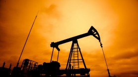 Restricțiile impuse de pandemie afectează prețul petrolului