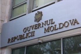 Deși riscă să fie demis prin Moțiune de cenzură Guvernul Chicu operează remanieri de cadre