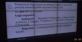 Ultima ORĂ // Parlamentul a votat micșorarea vârstei de pensionare. Care femei vor putea ieși la pensie la 50 de ani