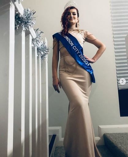 FOTO // O tânără din Moldova stabilită în Marea Britanie a câștigat titlul „MISS LONDRA 2020”