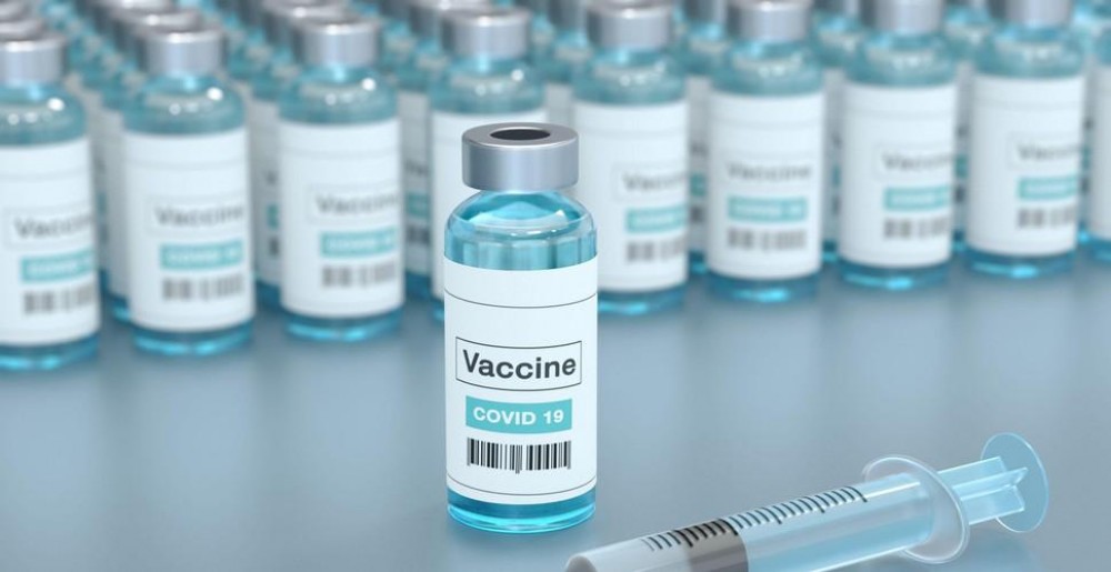 Ce reacții au avut românii, după 24 de ore de la vaccinul Covid, și cine răspunde de fapt în cazul efectelor adverse grave