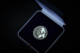 BNM pune în circulație moneda comemorativă dedicată medicilor