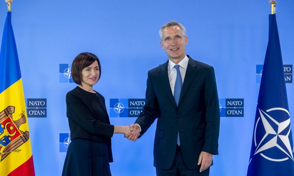 Maia Sandu a avut o conversație telefonică cu Jens Stoltenberg, Secretarul general al NATO: Alianța va sprijini modernizarea instituțiilor de securitate și apărare ale R. Moldova
