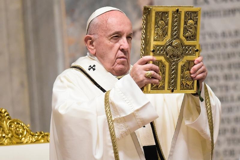 Ce ascund arhivele secrete ale Vaticanului despre anul 2021