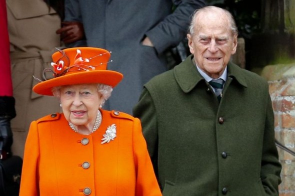 Regina Elizabeth a II-a şi prinţul consort Philip au fost vaccinaţi