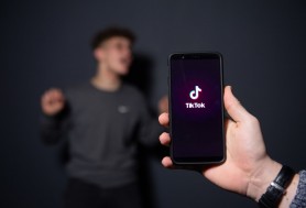 TikTok: schimbări majore pentru utilizatorii sub 16 ani. Cum vor fi afectate conturile lor