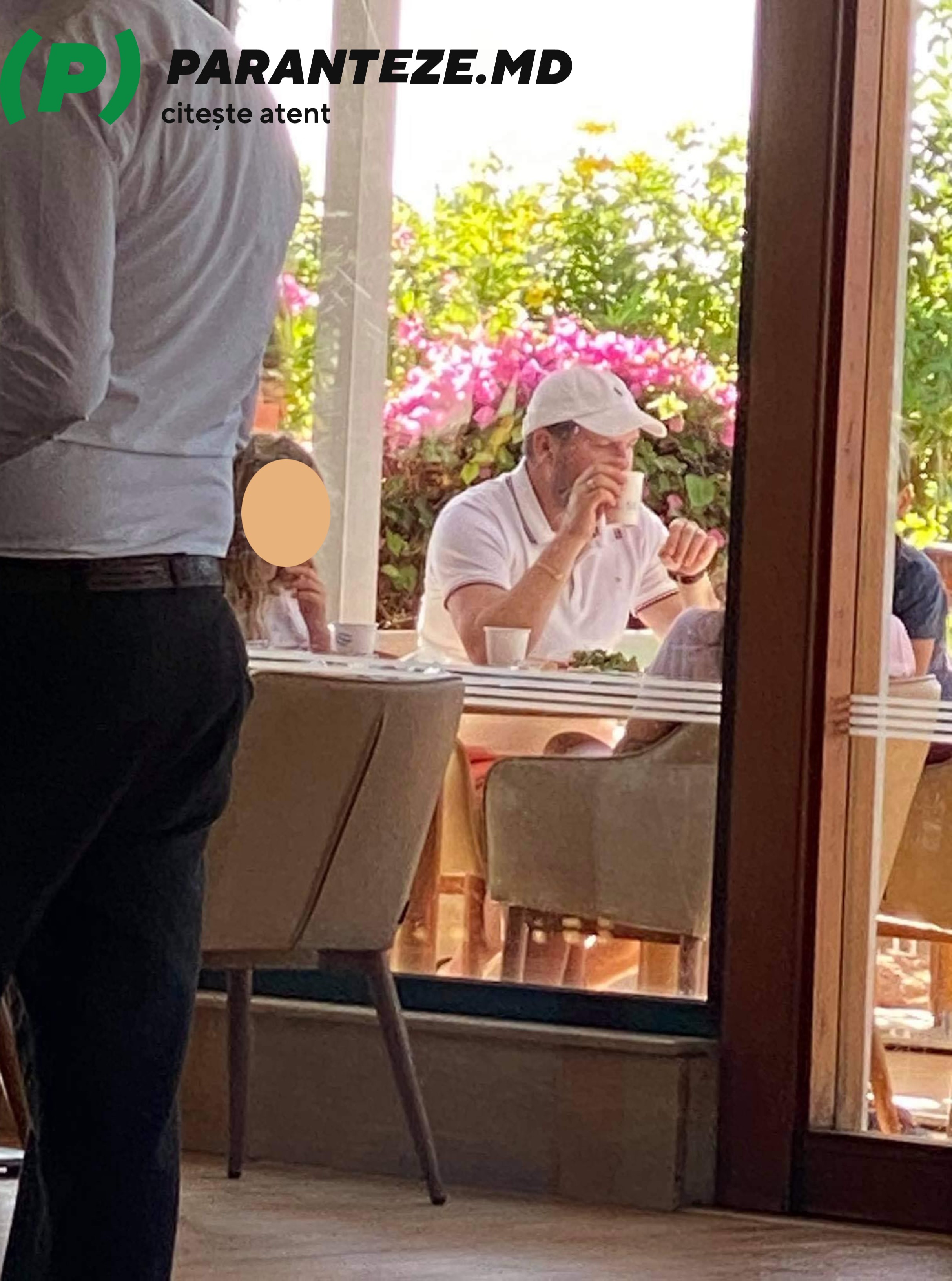 FOTO // Ion Ceban, surprins cum se bronzează pe o plajă din Egipt. Reacția primăriei
