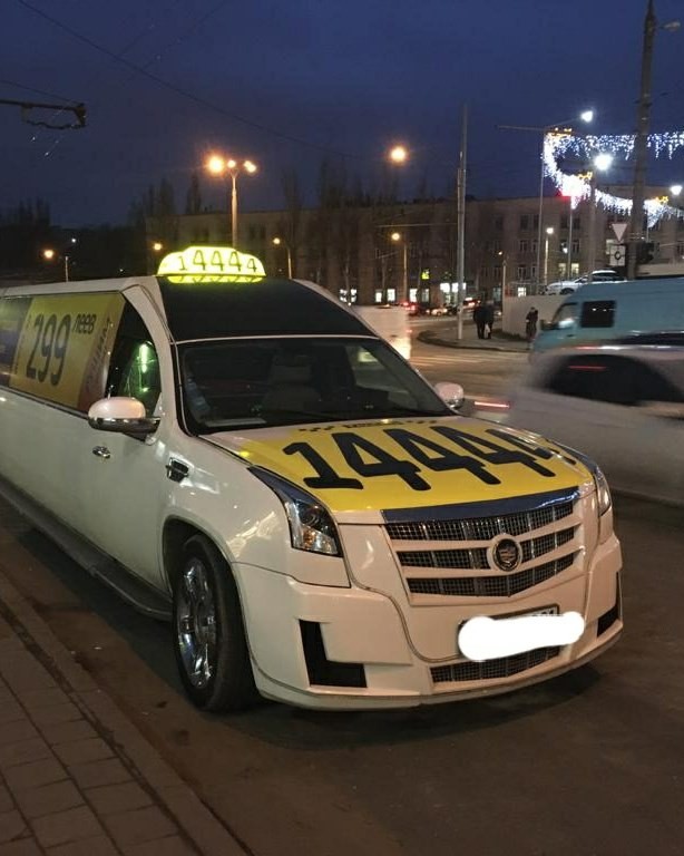 FOTO // 15 taximetriști s-au ales cu amenzi, iar 7 au rămas fără plăcuțele de înmatriculare după mai multe razii ANTA