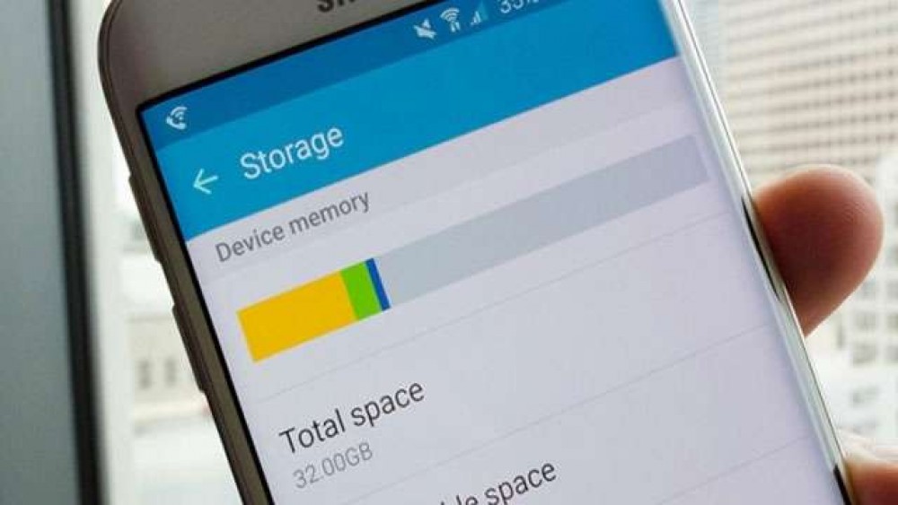 Ştiaţi că telefonul este mai greu atunci când are mai multe date stocate în memorie