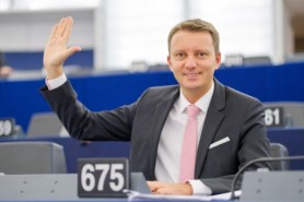 Siegfried Mureșan: Primele doze de vaccin din partea României ar putea veni chiar în această săptămână