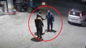 Imagini noi de la Briceni: Polițiști de Frontieră îl salută pe agresorul cu cuțit la plecare din PECO