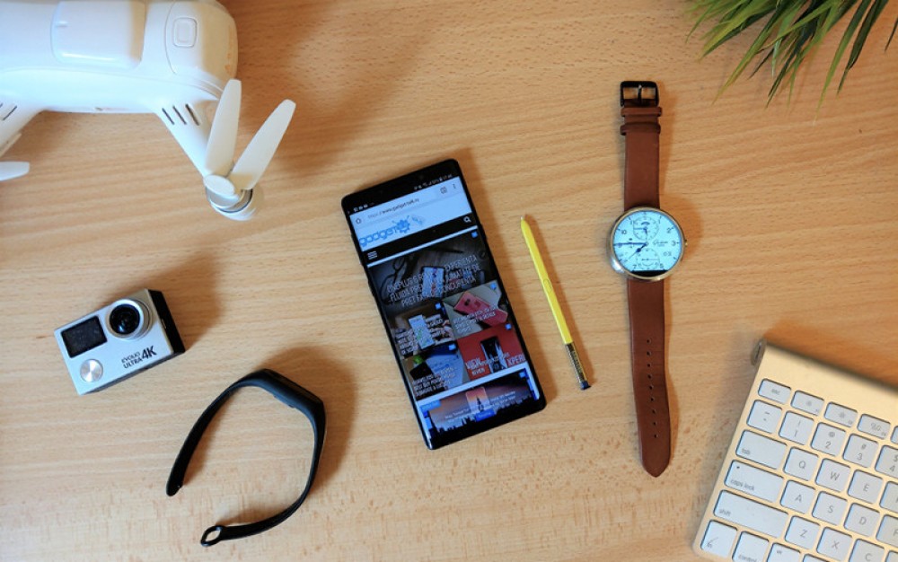 5 gadgeturi „on budget” care îți fac viața mai ușoară