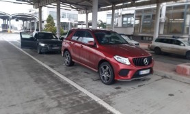 Intenționa să intre în Republica Moldova cu un Mercedes GLE furat din Germania. Unde urma să ajungă mașina