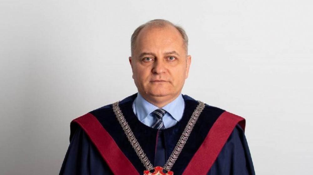 S-a stins din viață Eduard Ababei, judecător la Curtea Constituțională. Avea doar 52 de ani