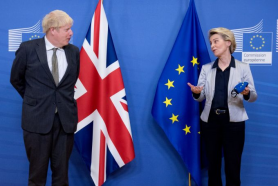 Premierul britanic îngrijorat de mecanismul UE ce restricţionează exportul de vaccin anti-COVID-19