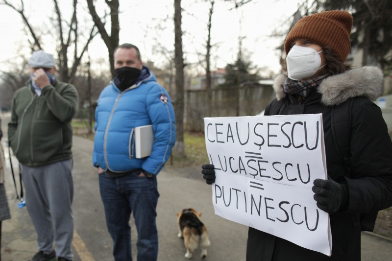 FOTO // Protest pentru eliberarea lui Navalnîi în fața Ambasadei Rusiei de la București