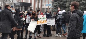 FOTO // „Întoarceți limba rusă”. Socialiștii au organizat la Bălți un protest în sprijinul limbii ruse