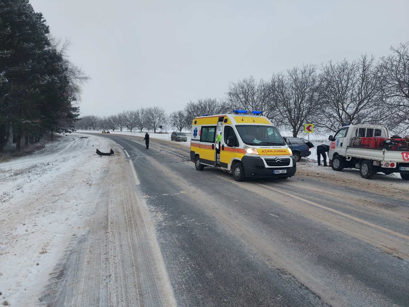 FOTO // Accident cumplit la nordul Moldovei. Două persoane decedate, altele două - rănite