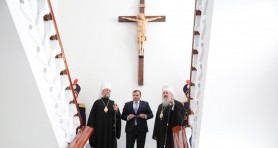 Crucifixul de la MAI: Câștig de cauză pentru Andrei Năstase. NU mai este obligat să-și ceară scuze