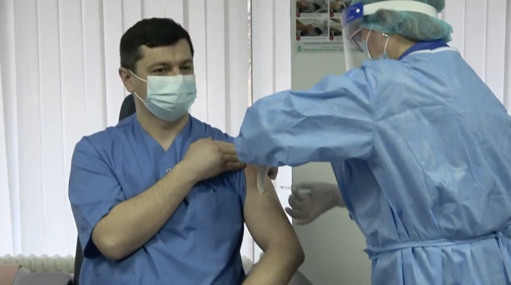 FLASH // În Moldova a început oficial campania de vaccinare a populației împotriva coronavirusului