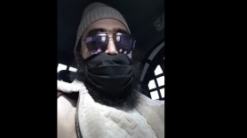 VIDEO // Un fost stareţ din regiunea Moldova suține că a fost violat. Mesajul preotului român din mașina poliției
