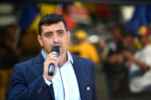 Deputatul român, George Simion a dormit în VAMĂ: Dacă trebuie, stau până în 2023 aici