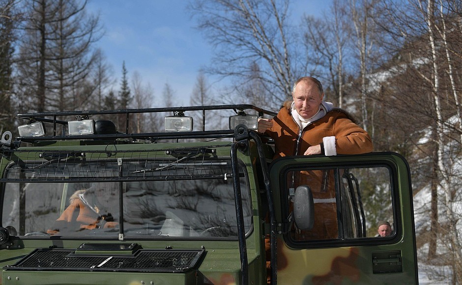 S-a refugiat în taigaua siberiană. Putin petrece weekend-ul alături de ministrul apărării