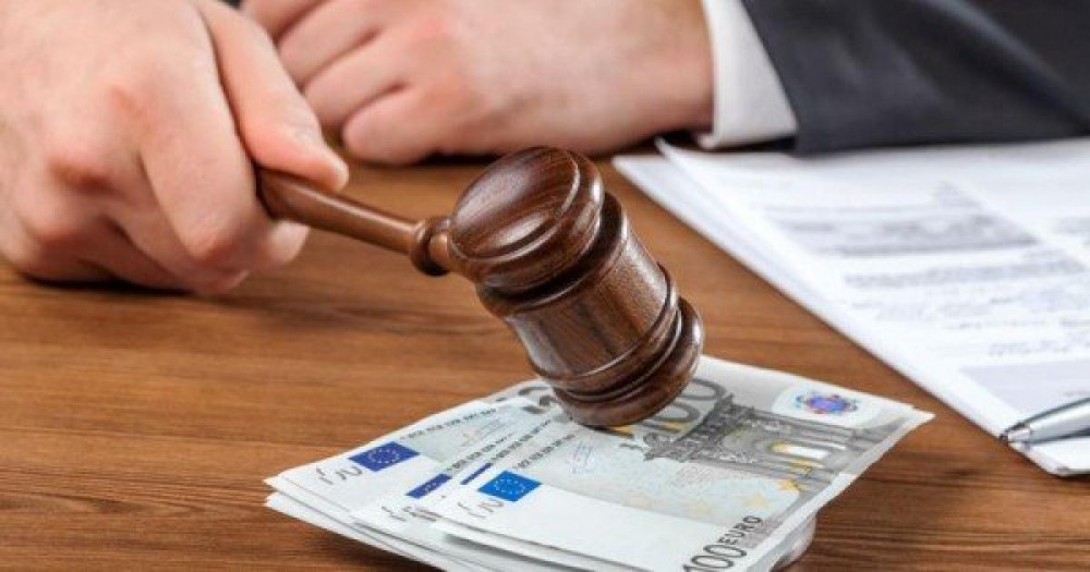 Un magistrat de la Judecătoria Chișinău prins în flagrant de Procurorii anticorupție