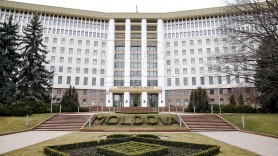 Parlamentul decide astăzi dacă-i lasă sau nu fără de imunitate pe cei doi deputați din Partidul „Șor”