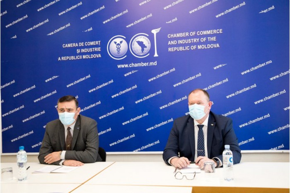 Premierul interimar a discutat cu mediul de afaceri privind activitatea în perioada stării de urgență
