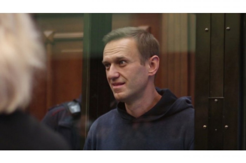 Alexei Navalnîi este suspect de Covid