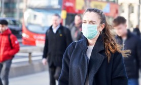 Un tânăr de 28 de ani a murit, după ce a fost impus să facă 300 de genuflexiuni pentru că a încălcat carantina