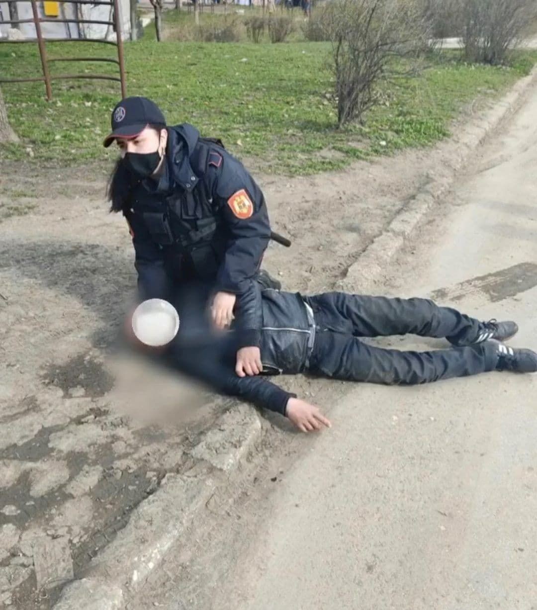 Un bărbat din Bălți salvat de la moarte de carabineri. Până la moment persoana nu a fost identificată