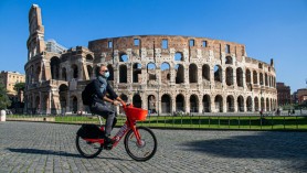 Italia relaxează restricțiile în șase regiuni, chiar dacă numărul deceselor zilnice rămâne ridicat