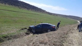 FOTO // Accident GRAV la Ungheni. Două automobile s-au tamponat din cauza unei depășiri periculoase