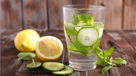 Detoxifiere de primăvară. Sfaturi de ținut cont pentru a-ți pregăti corpul pentru plajă