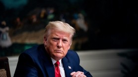 Trump rămâne interzis pe toate platformele importante. Facebook a amânat decizia referitoare la conturile lui
