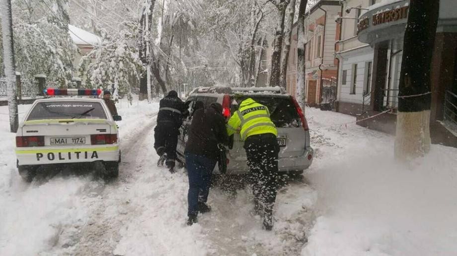 FOTO // Patru ani de la potopul din aprilie 2017. Oameni morți, mii de arbori rupți și distrugeri de milioane